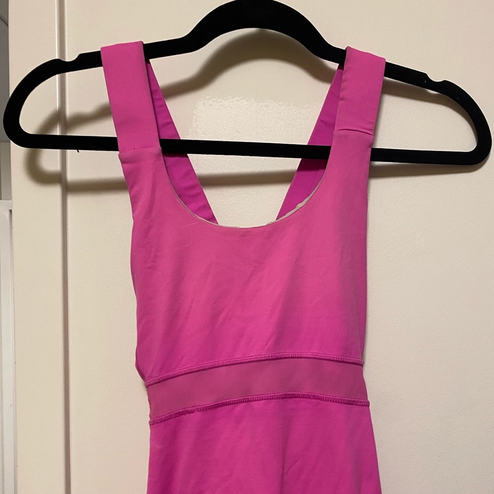Lululemon pink workout tank